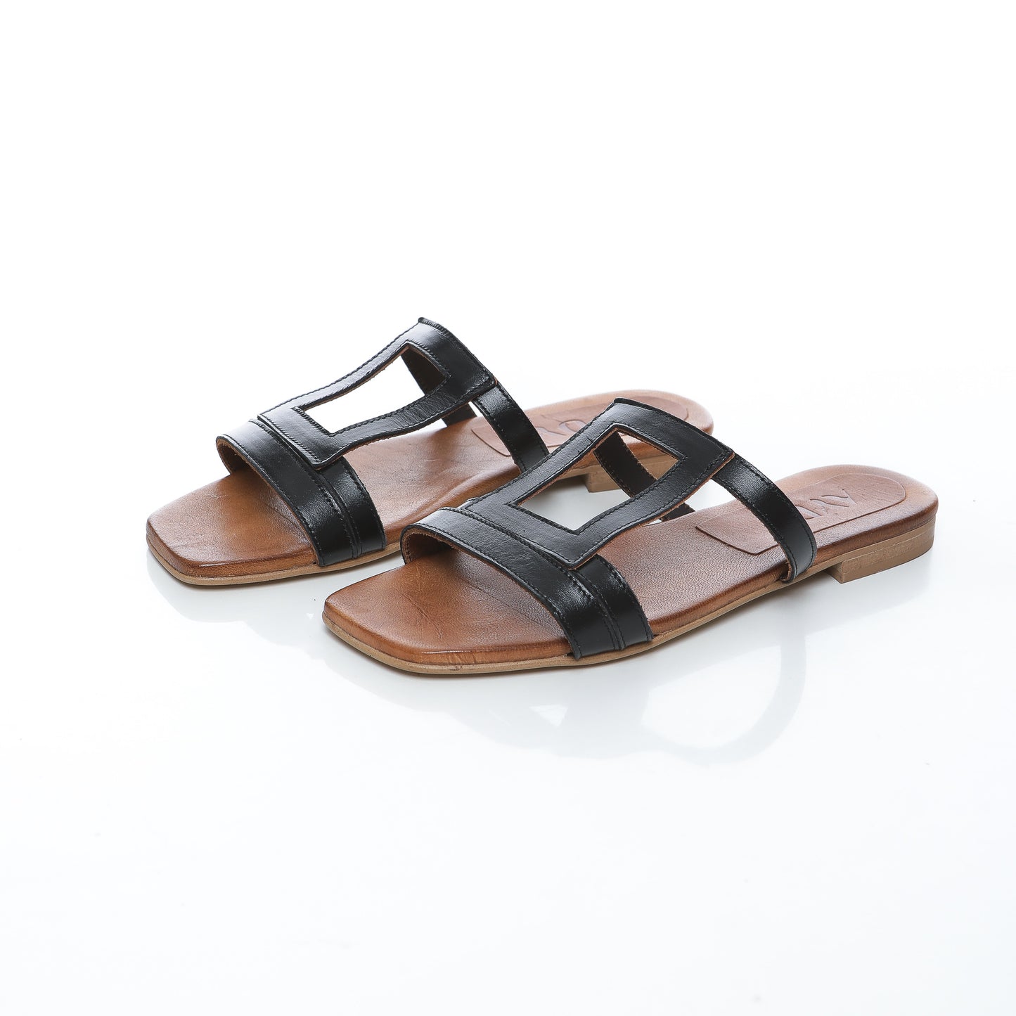 Carino Cuir Noir