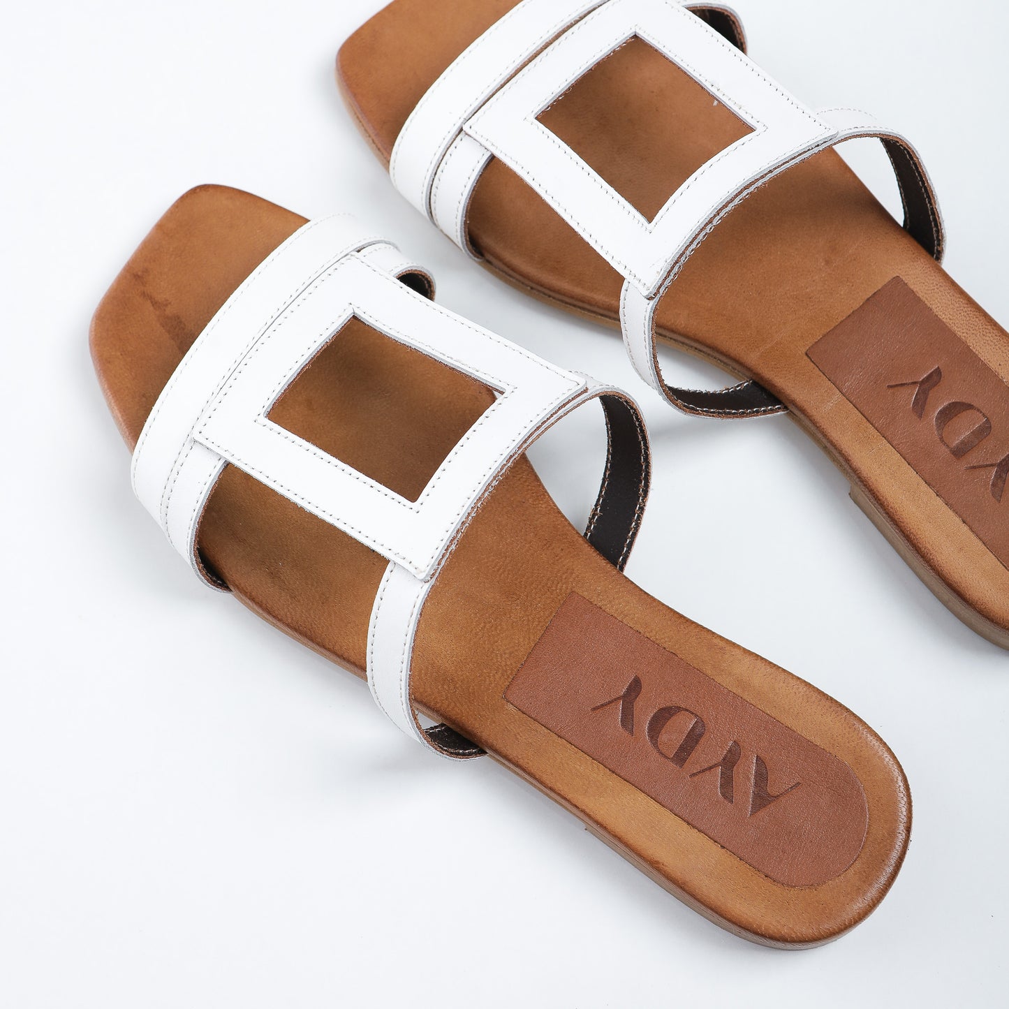 Carino Cuir Blanc
