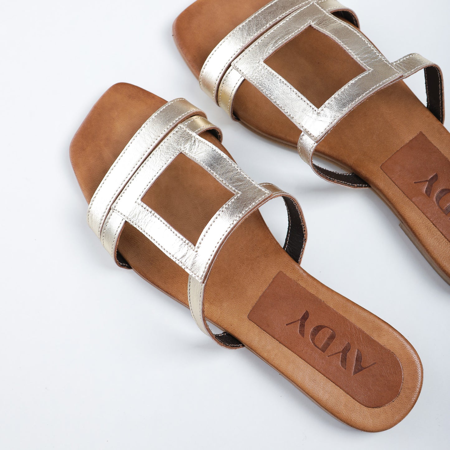 Carino Cuir Platiné
