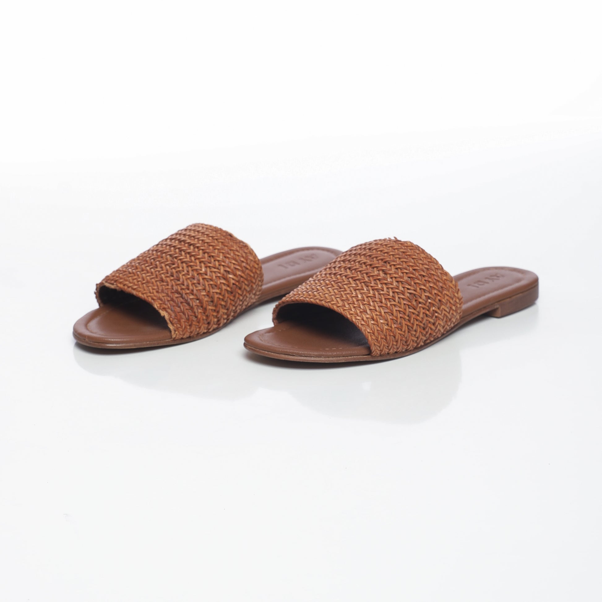 Cassandra Raffia Camel