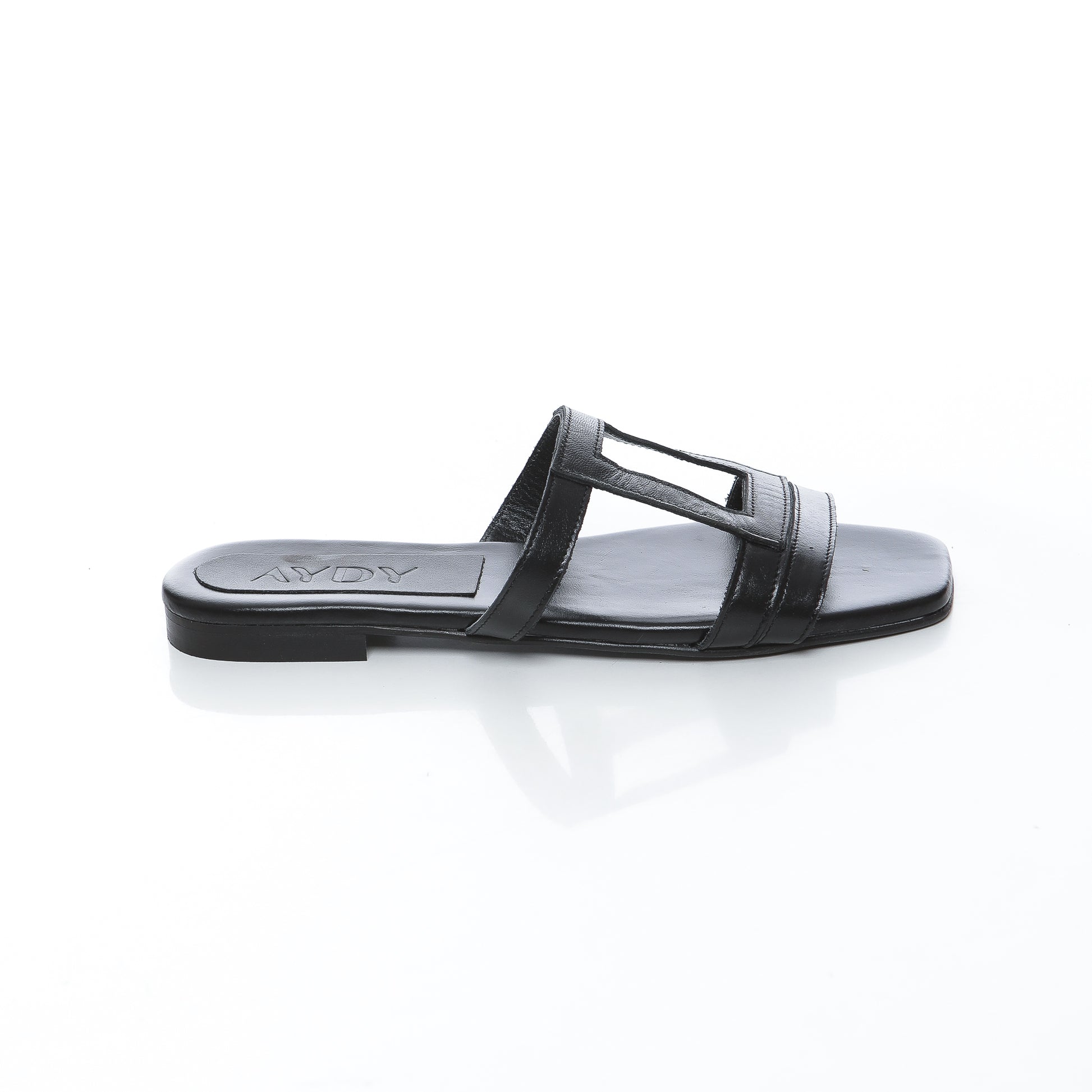 Carino Cuir Noir+