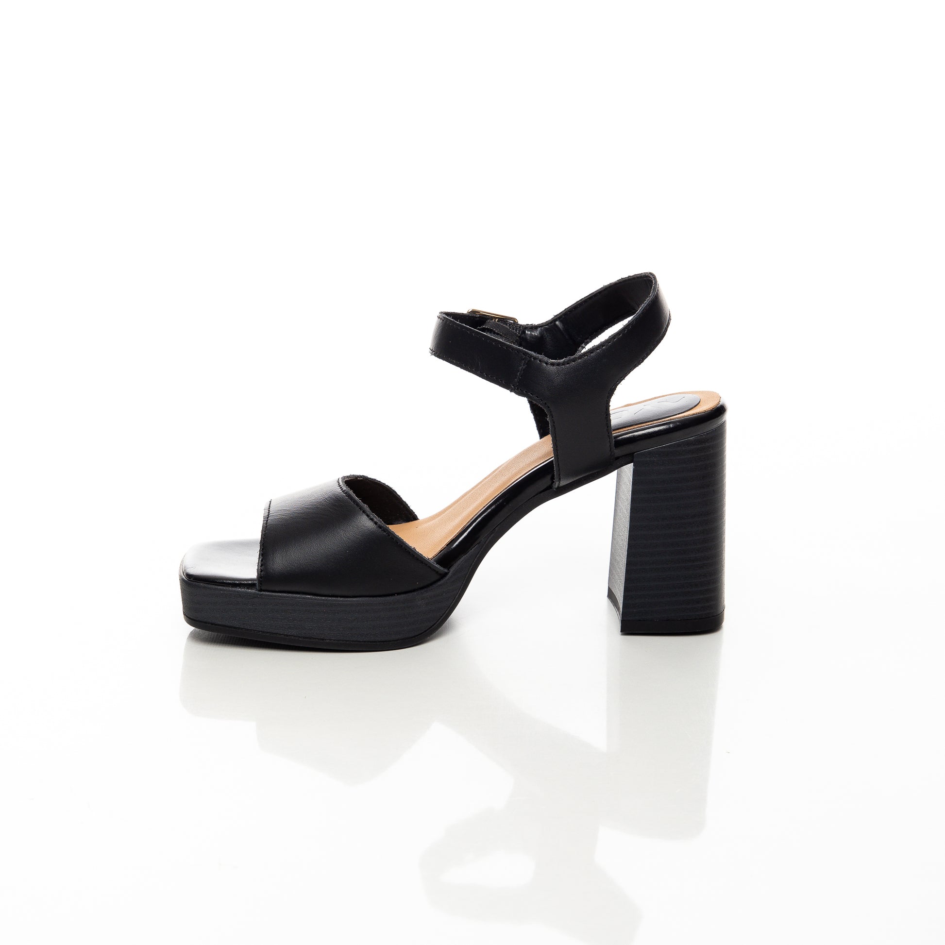 Darkella Cuir Noir